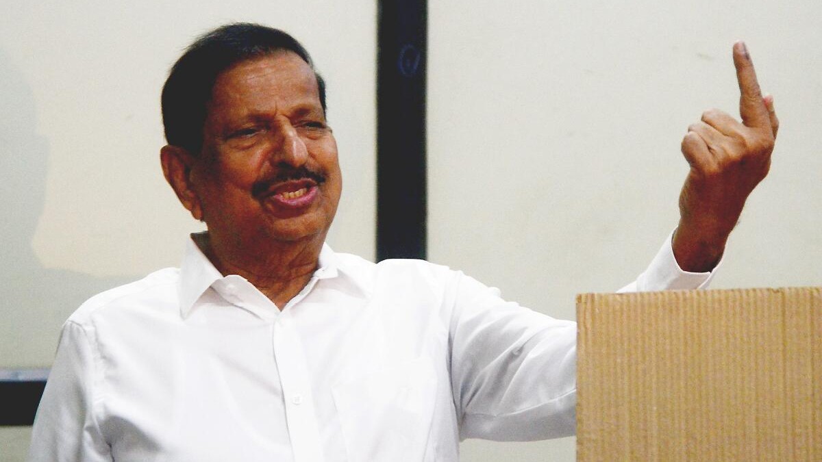 Navi Mumbai civic polls: Minister Ganesh Naik faces voter list snag, casts vote after delay