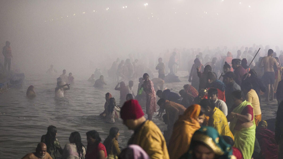 Magh Mela: Over 1 crore devotees take dip in Ganga, Sangam on Basant Panchami at Prayayraj