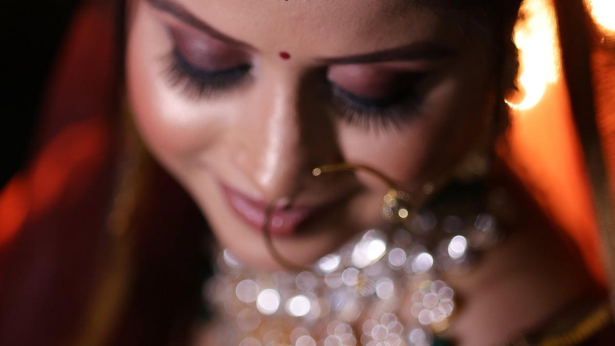 Glitter Makes a Bold Return to Fashion, Adding Sparkle to Everyday Wear