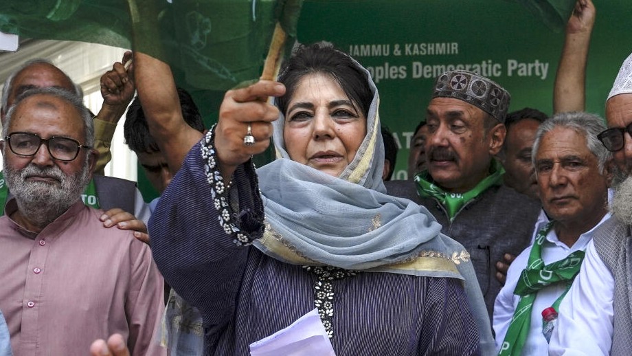 Javed Akhtar's remarks on Rahman's concerns not in sync with reality of Muslims: Mehbooba Mufti