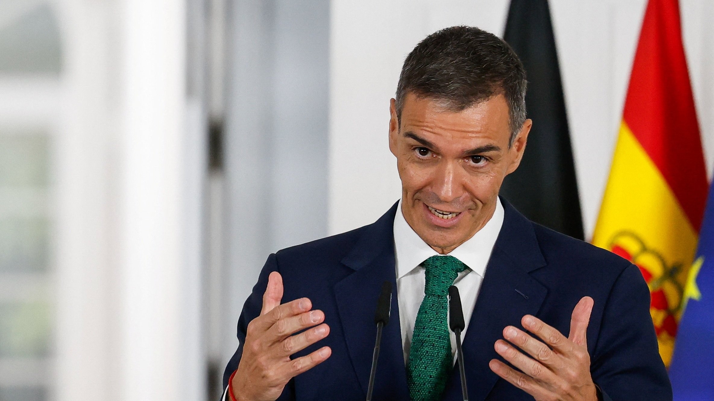 Spanish PM Sanchez says US invasion of Greenland 'would make Putin happiest man on earth' 