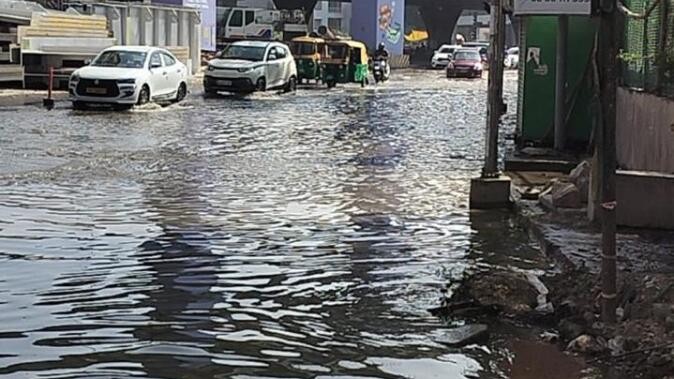 Sewage flows back into homes in Bengaluru's BTM Layout, residents alarmed
