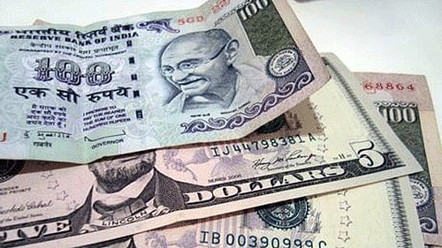 USD to INR: Rupee Slumps 61 Paise Past 91.50 Level