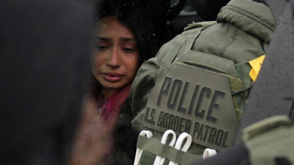 ICE said agents can enter homes without judicial warrant, group claims