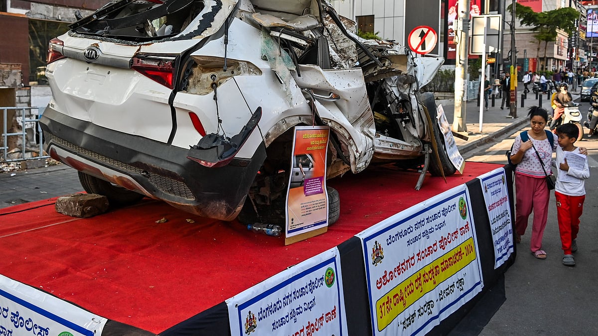 Bengaluru Police Use Wrecked Cars as Road Safety Reminders
