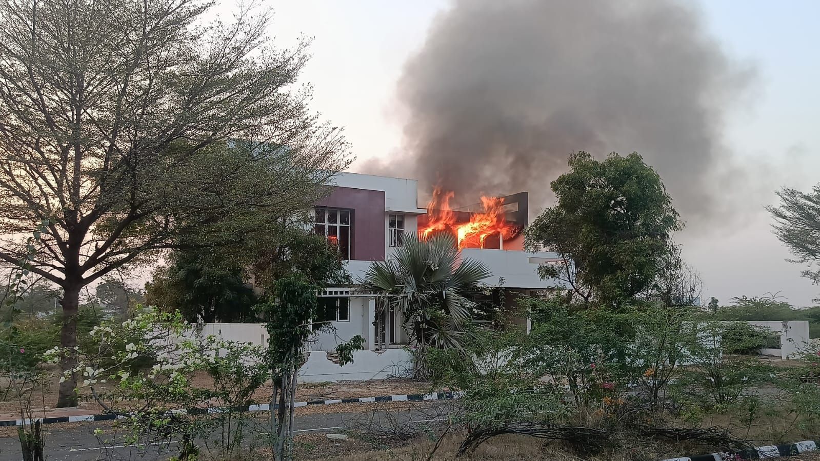 Janardhana Reddy's 'model house' in Ballari set on fire