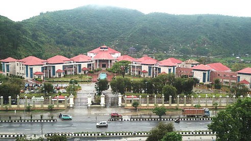 Manipur High Court seeks progress report on blocking of video showing killing in Churachandpur