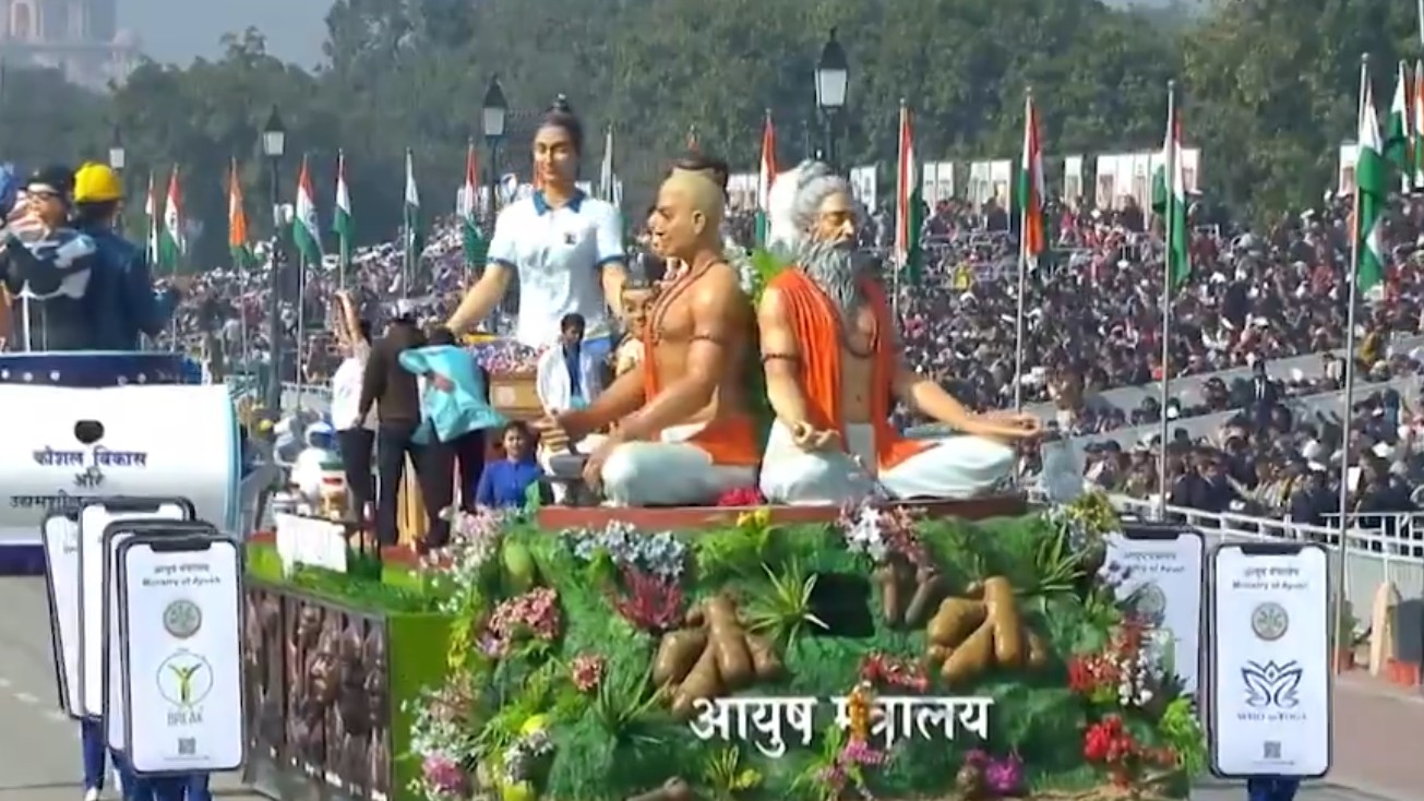 Integration of traditional medicine into public healthcare depicted in Ayush Ministry's tableau