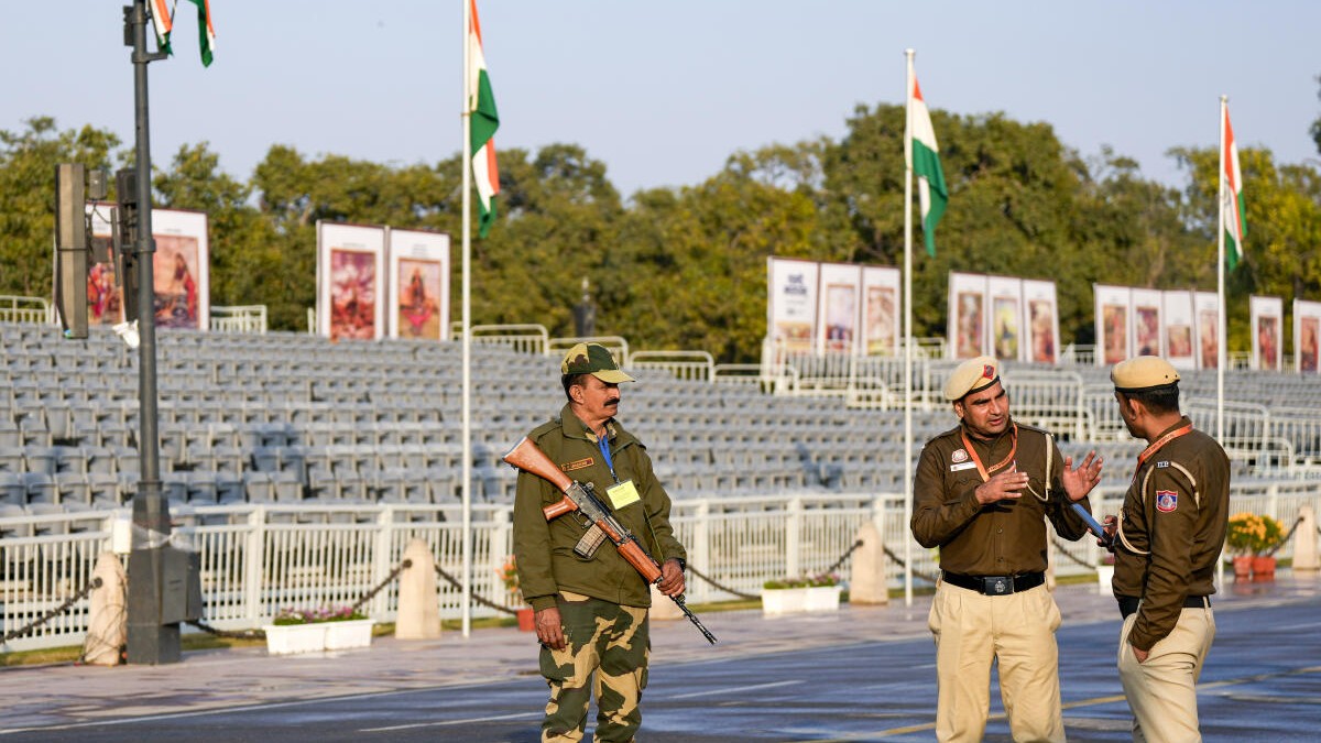 77th Republic Day 2026 Updates | 150 years of 'Vande Mataram' on display; parade to begin at 10.30 am
