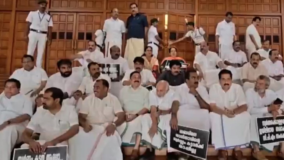 UDF sit-in at Kerala Assembly over Sabarimala gold heist