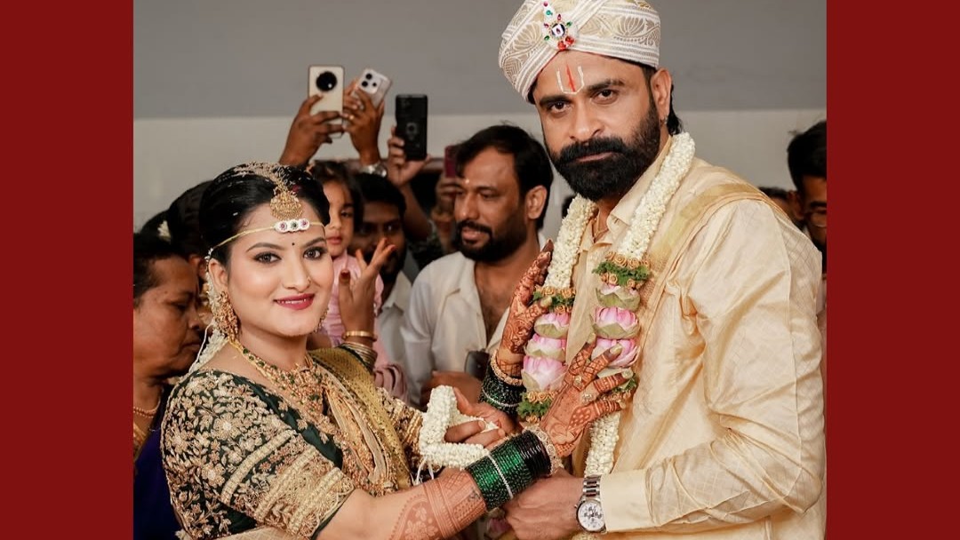 <div class="paragraphs"><p>Credit: Instagram/@maxmanju_official</p></div>