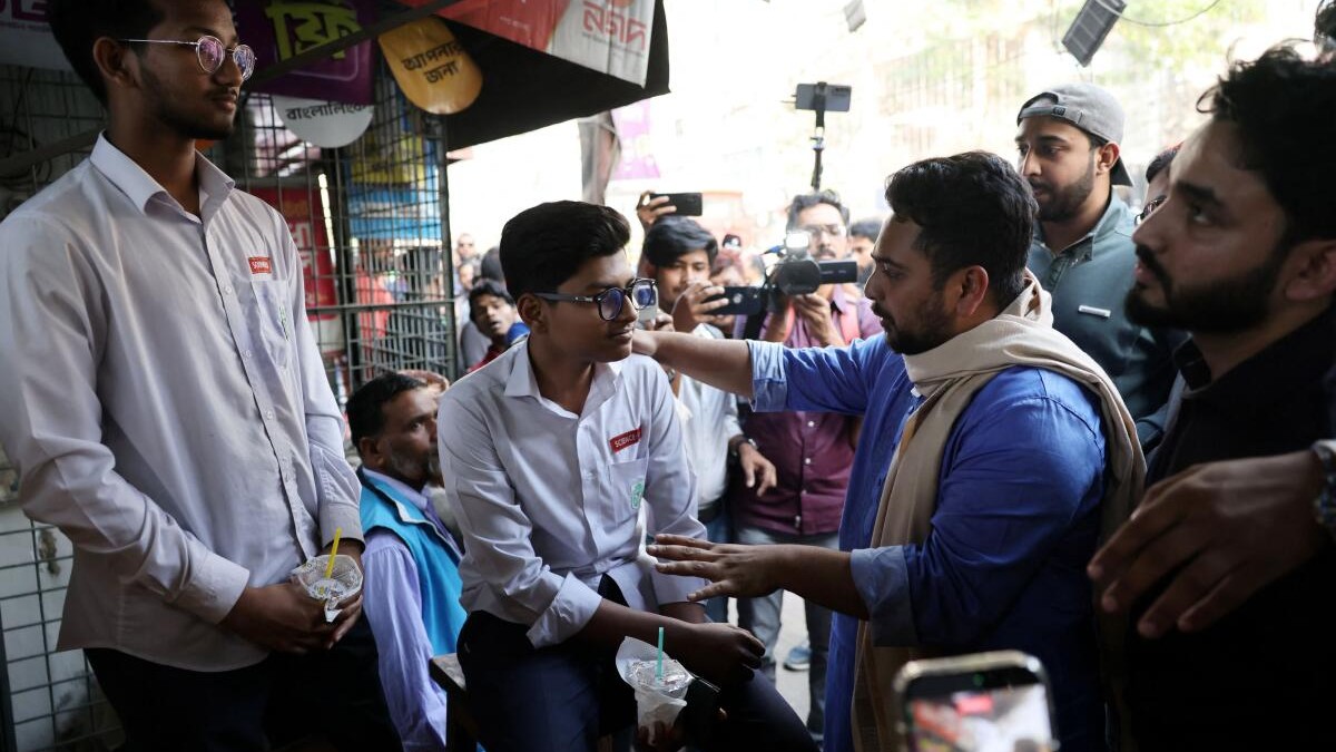 After toppling Sheikh Hasina, young Bangladeshis turn back to old guard