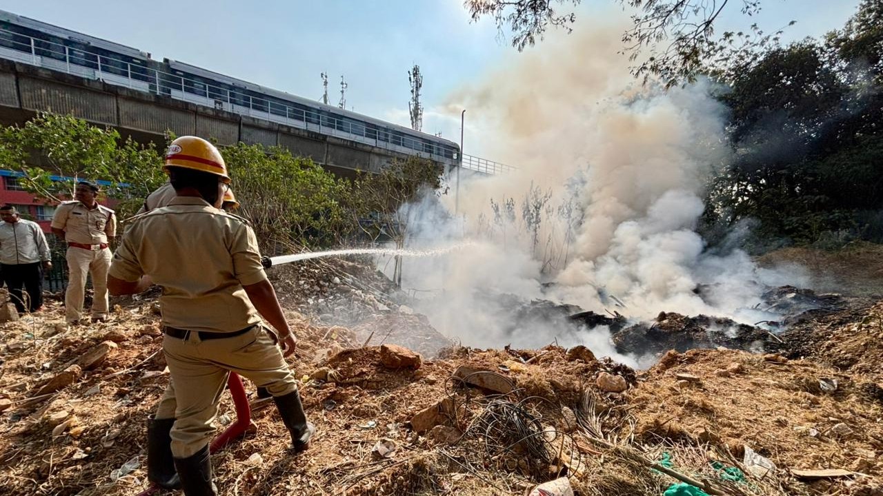 Fire breaks out at waste dump near MG Road Metro corridor in Bengaluru, triggers concern