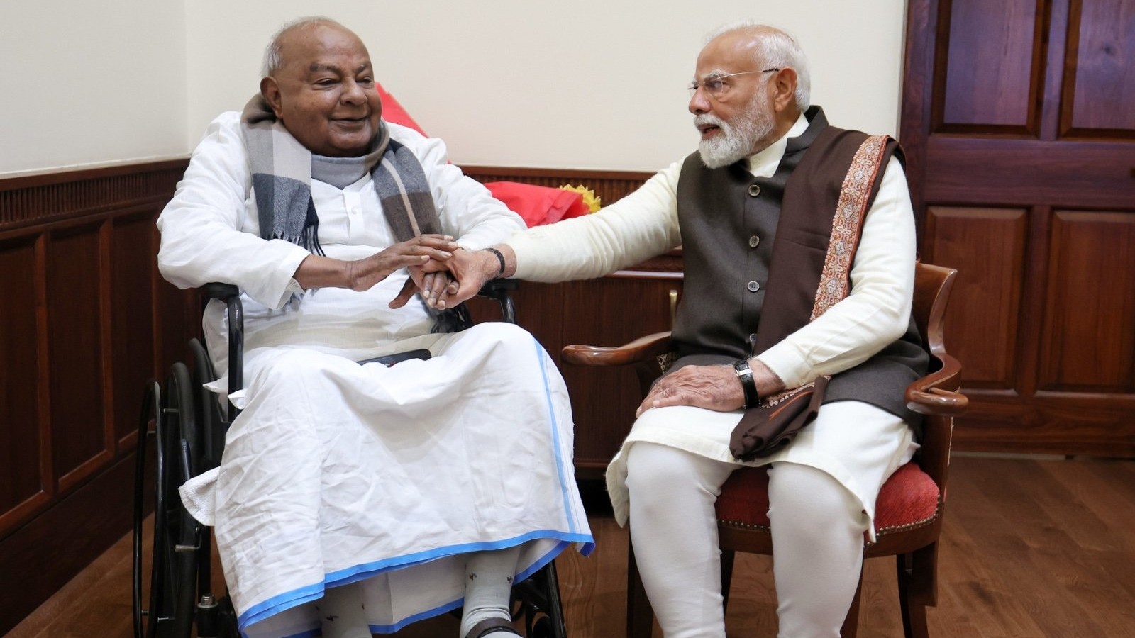 'His passion for India's development admirable': PM Modi upon meeting Deve Gowda
