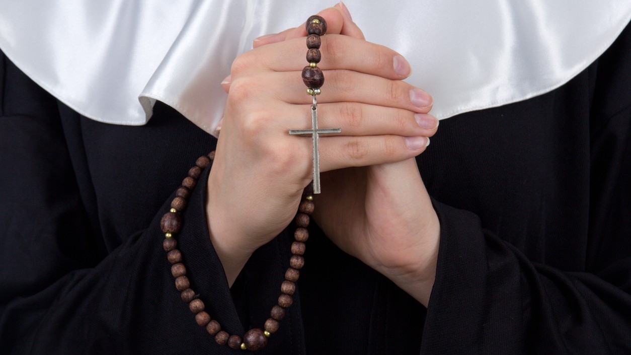 Kerala govt to provide social security benefits to women in religious institutions; Nun raises caution