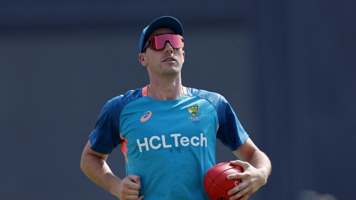 Pat Cummins ruled out of T20 World Cup as Australia pick Ben Dwarshuis in 15-men squad