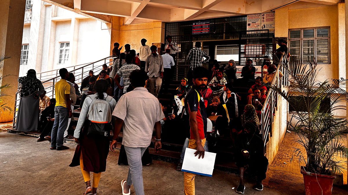 QR Registration Fails to Ease Queues at Bengaluru Government Hospitals