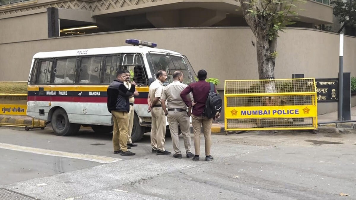 Firing outside filmmaker Rohit Shetty's Mumbai residence; probe under way