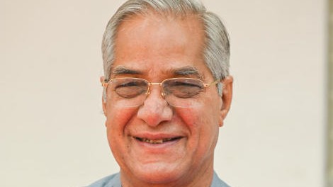 Karnataka MP demands smart phone ban in school campus 