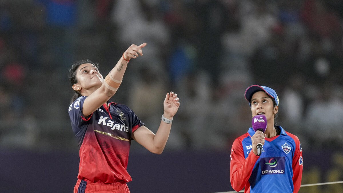 WPL 2026 Final Toss Report| RCB put Delhi Capitals to bat first
