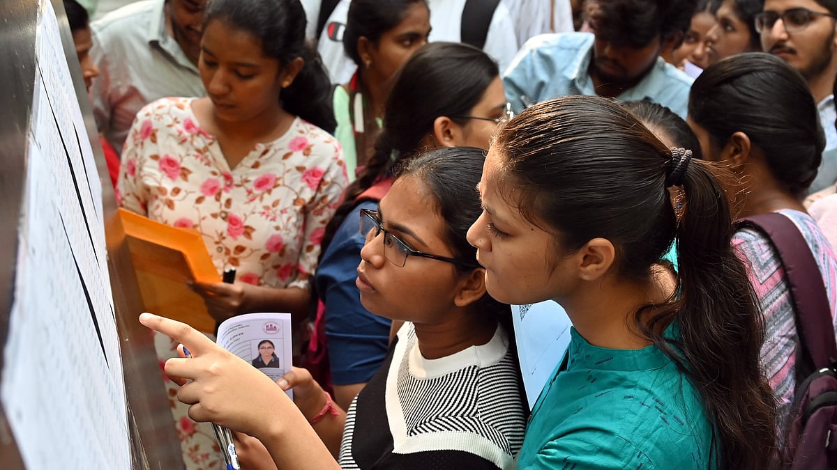 Over 3.3 Lakh Students to Appear for KCET Across Karnataka Starting Today