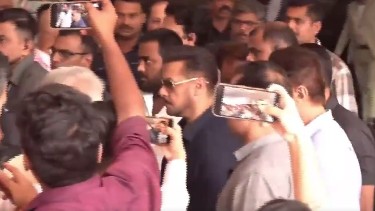 Salman Khan all ears as Mohan Bhagwat addresses RSS centenary event in Mumbai