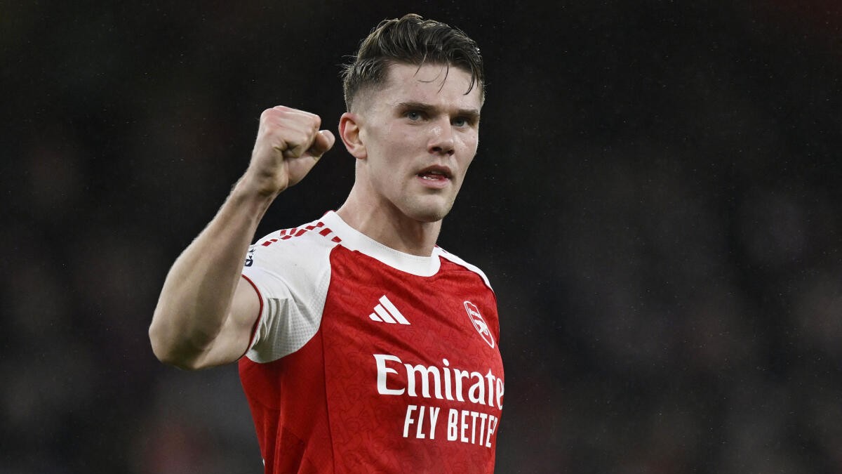 Gyokeres double as Arsenal outclass Sunderland to extend lead