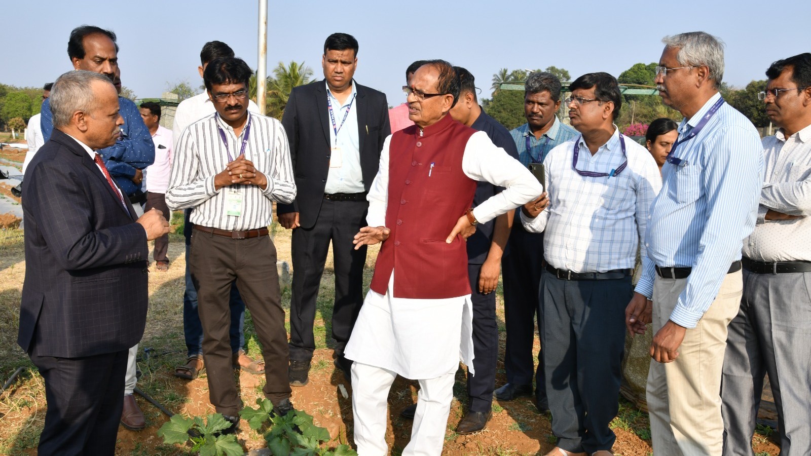 Diversify crops, adopt integrated farming to double income: Shivraj Singh Chouhan