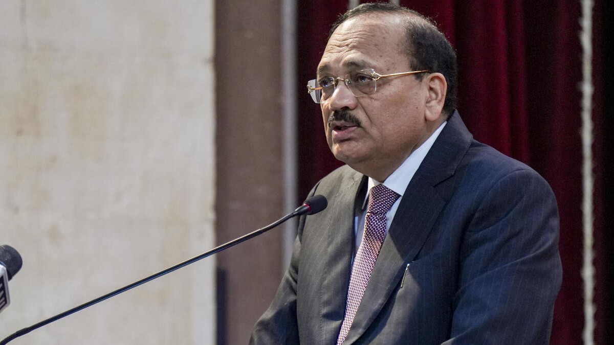 'Gunda Raj' unacceptable to us: CJI to lawyer who accused physical assault inside courtroom