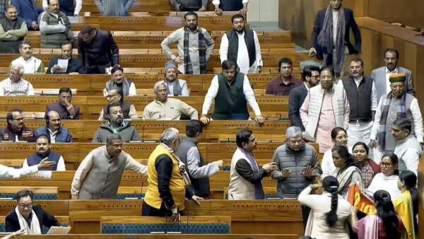 Government-Opposition logjam breaks, Lok Sabha takes up discussion on Budget
