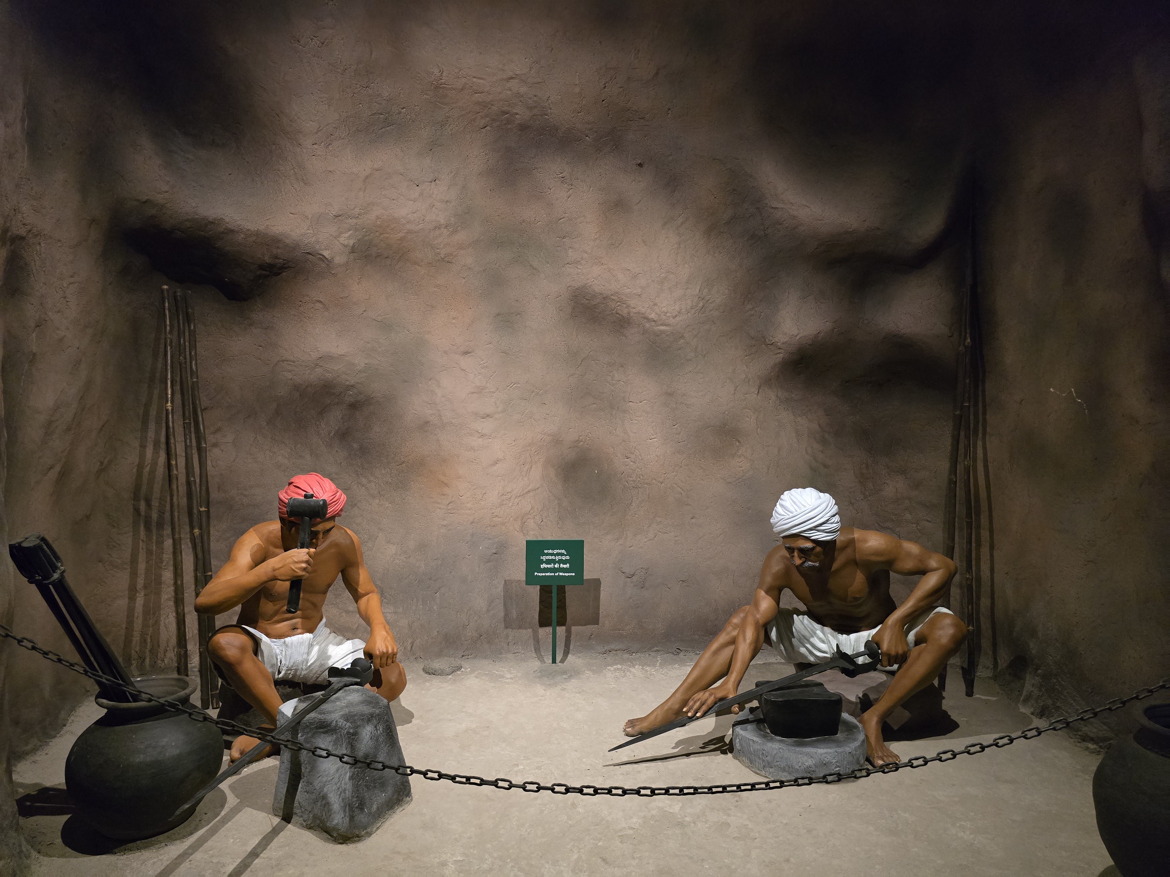 Installations showing Rayanna’s associates preparing war equipment. DH Photo/Eknath Agasimani