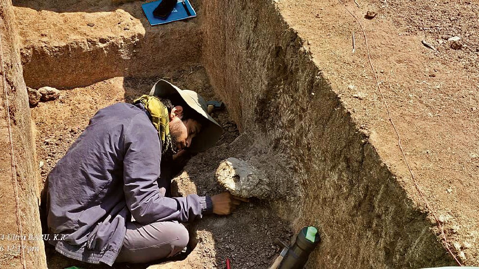 Third skeleton unearthed on last day of Tekkalakote excavations