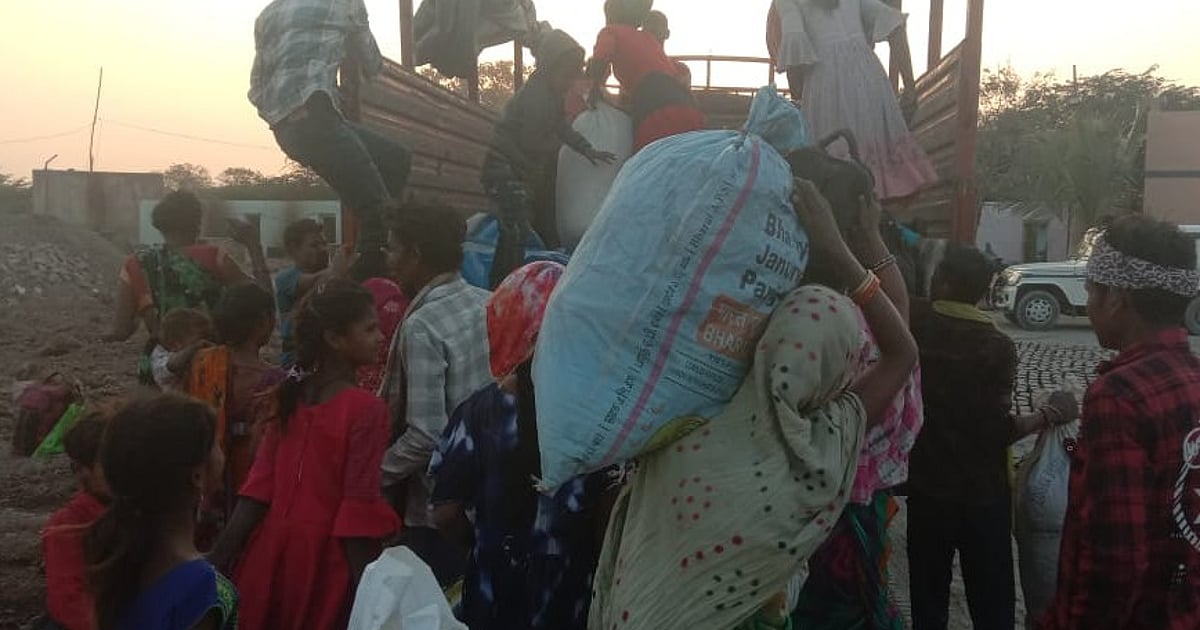 34 Zwangsarbeiter aus Ziegelei in Bagalkot, Karnataka, befreit