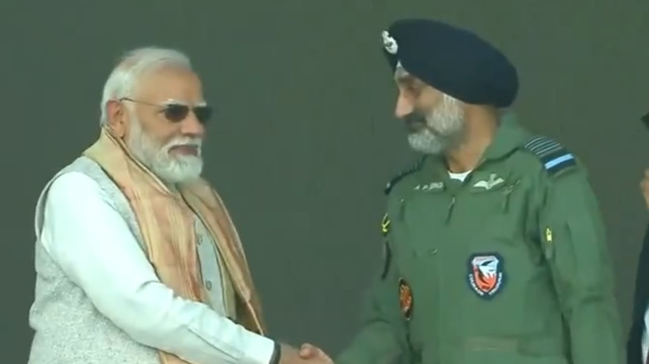 Modi witnesses special Indian Air Force aerial show at emergency landing facility in Assam