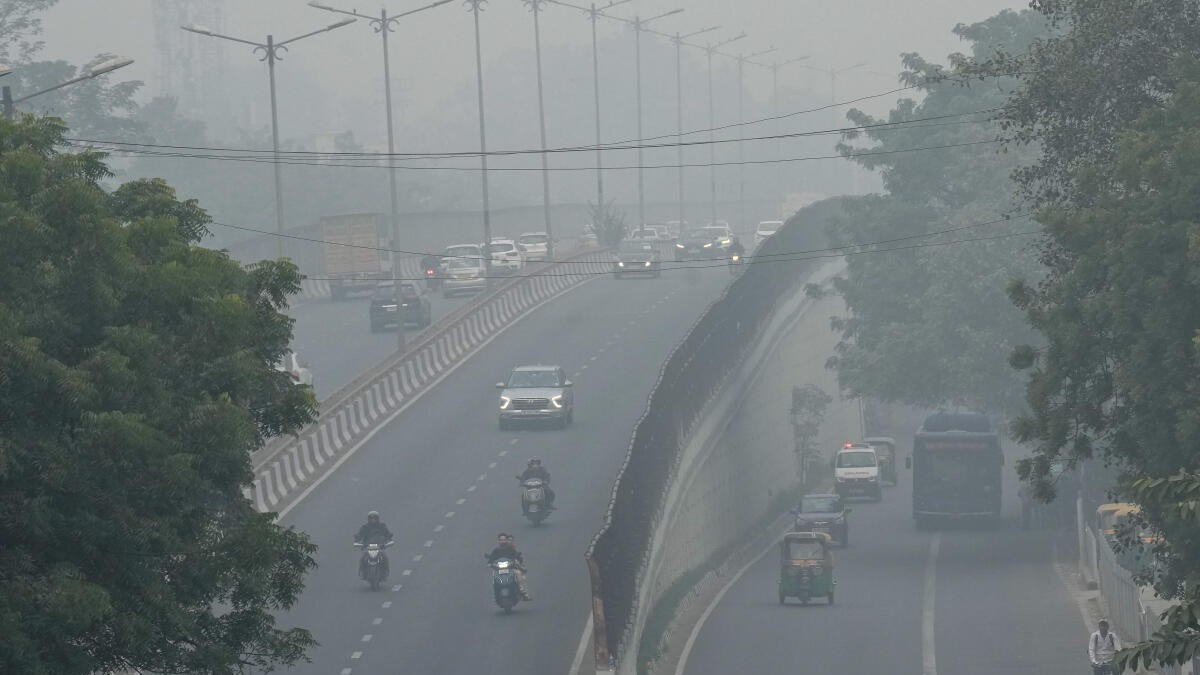 Delhi's minimum temperature at 11.1 degrees Celsius, air quality 'poor'