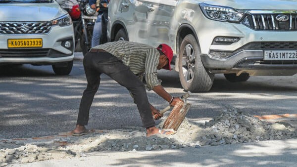 Contractor distress calls for legal remedies