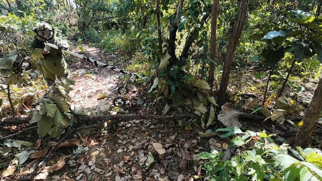 Indo-Myanmar border fencing work in Manipur paused due to presence of bombs, 9 IEDs recovered