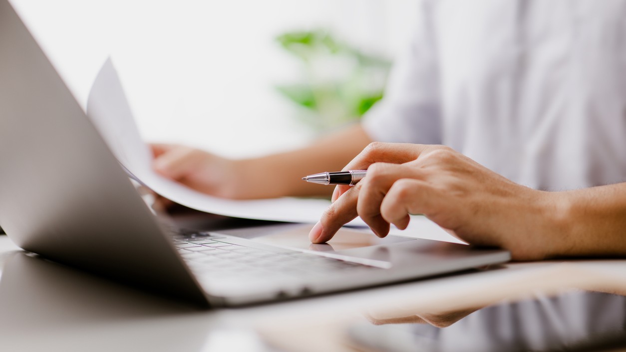 Delhi govt mandates online application for ration cards, Aadhaar details of all family members