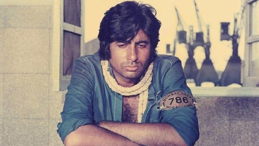 <div class="paragraphs"><p>Credit: Trimurti Films</p></div>