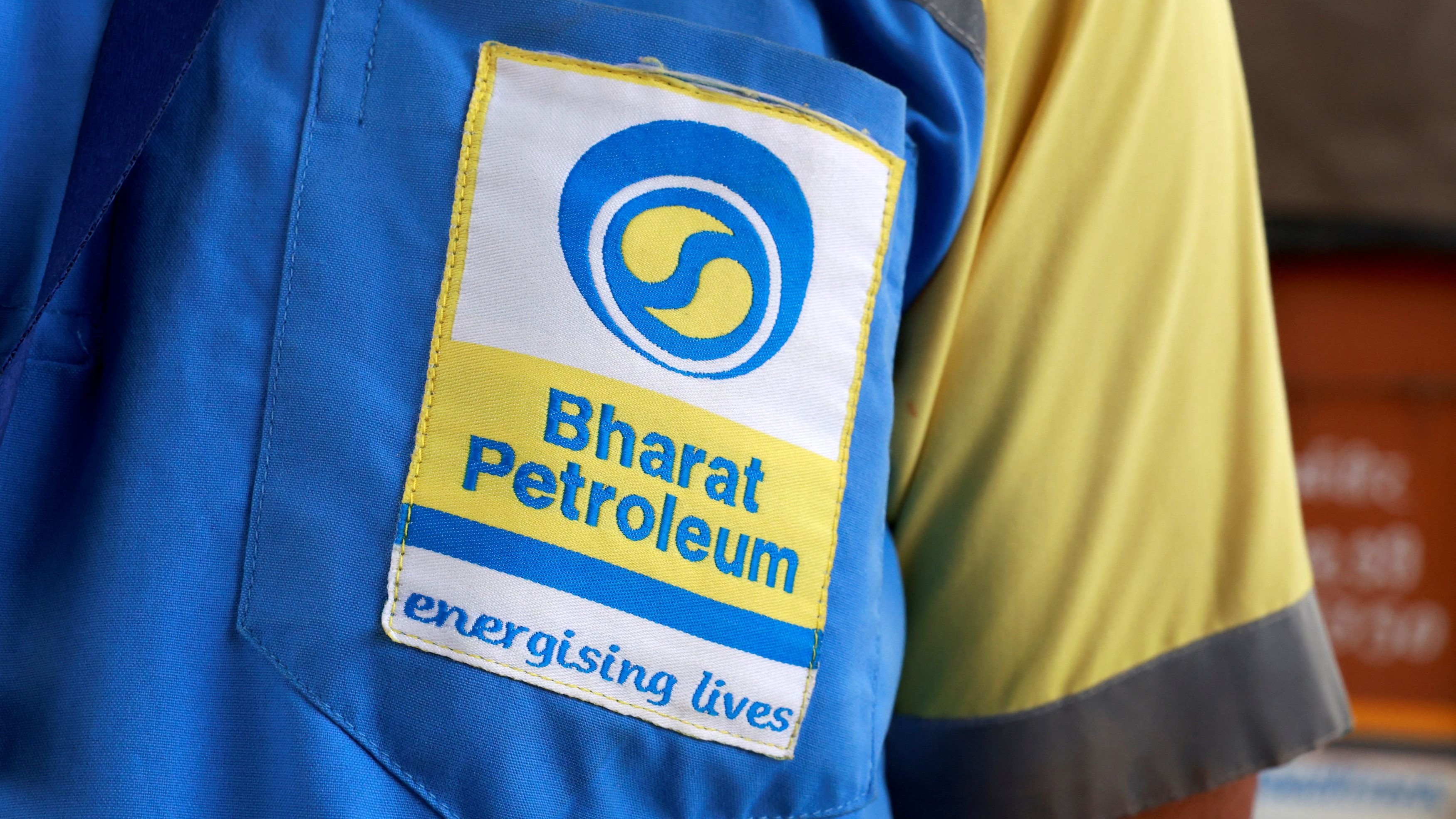 India's Bharat Petroleum, HPCL Mittal buy Venezuelan oil, sources say