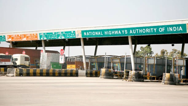 National Highway toll plazas may go cashless from April 1