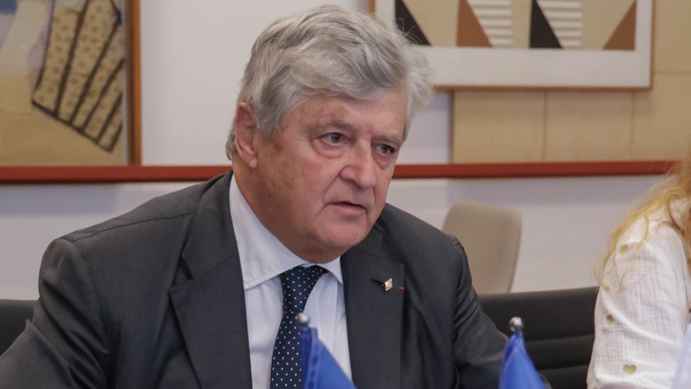 France says EU has the tools to hit back at Trump over tariffs