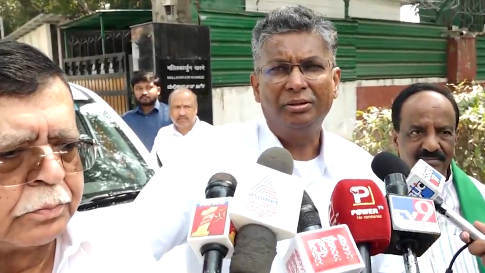 Satish Jarkiholi, K N Rajanna meet Mallikarjun Kharge amid Karnataka leadership uncertainty