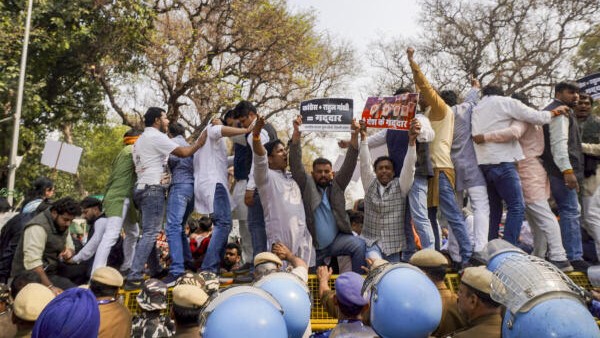 BJP protests against Congress 'shirtless' demonstration at AI summit 