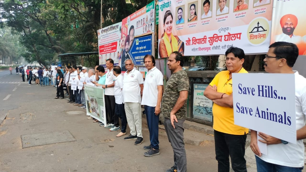 Third human chain flags Ishlawati-type landslide risk on Belapur hills; 200 citizens demand immediate action