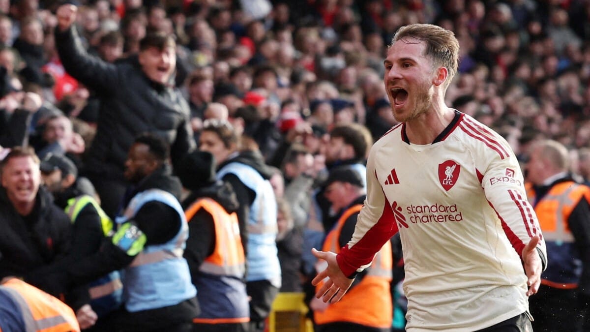Lacklustre Liverpool snatch late win at Forest