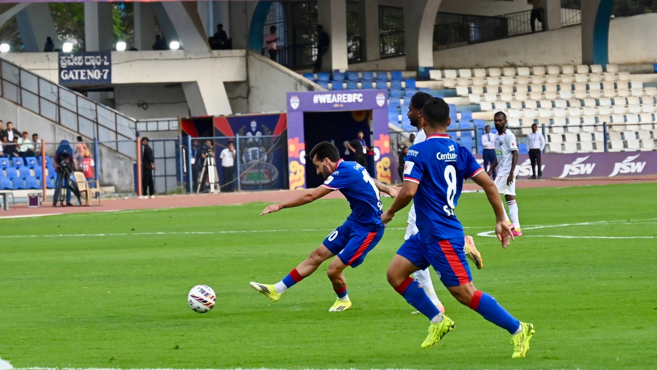 Bengaluru's FC settle for draw against intense NEUFC in Indian Super League