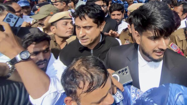 Shirtless protest: Delhi court sends 3 IYC workers arrested from Shimla to 3-day police custody