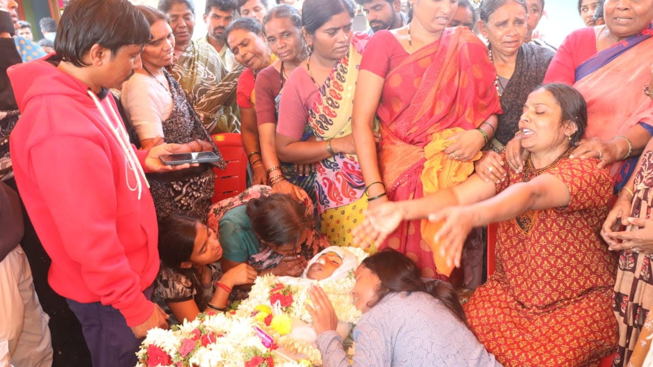 Karnataka: SLCC student killed while trying to stop classmates' fight in Shivamogga 