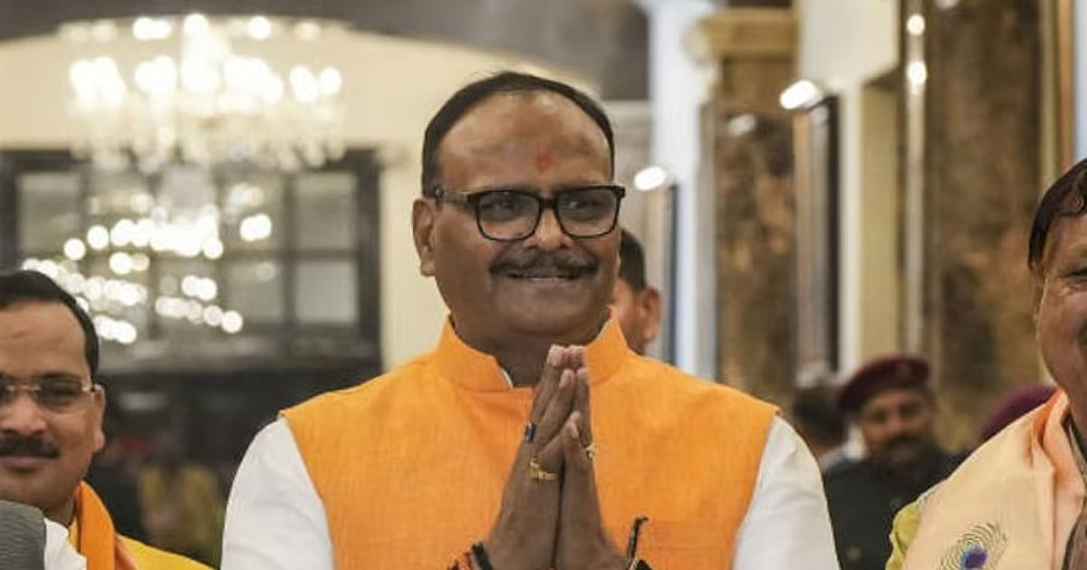 Ram मंदिर विवाद के बीच, यूपी के उपमुख्यमंत्री ने बाबरी मस्जिद और मदरसों का मुद्दा उठाया: 'कोई पूछ नहीं रहा...' 2 Ram temple: UP Dy CM links donation row to Babri Masjid funds, hits Congress